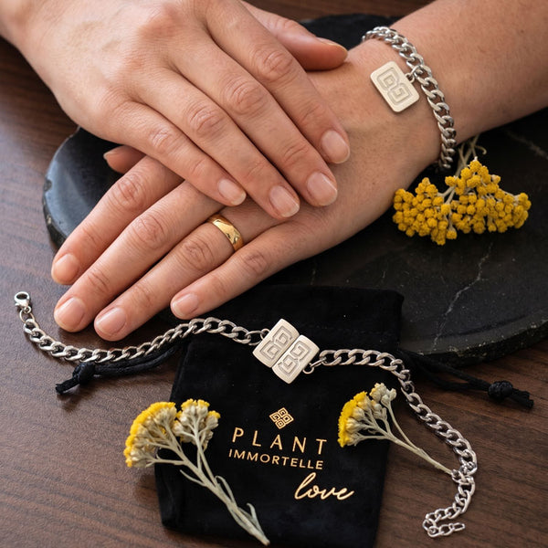 Magnetic bracelet Love